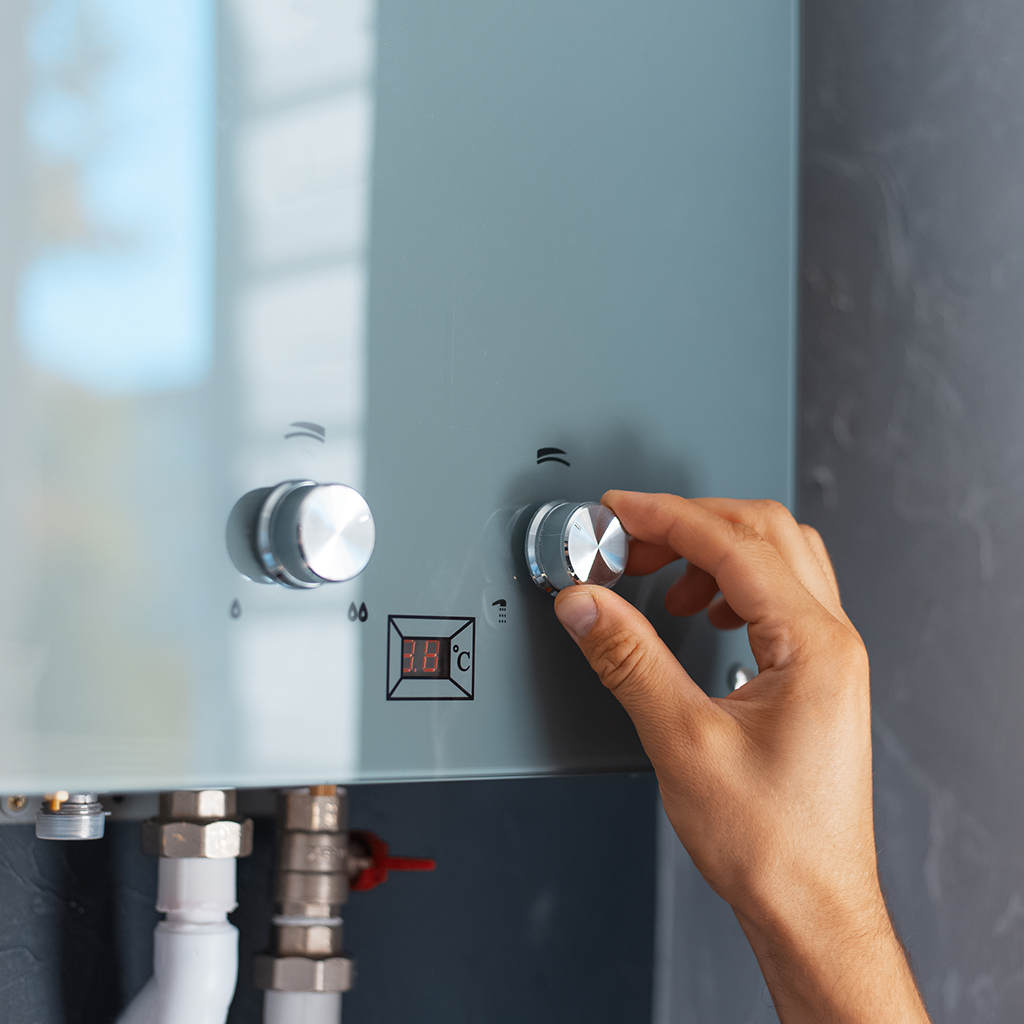 8 Signs That You Should Call A Plumber Specializing In Tankless Water Heater Repair | San Antonio, TX