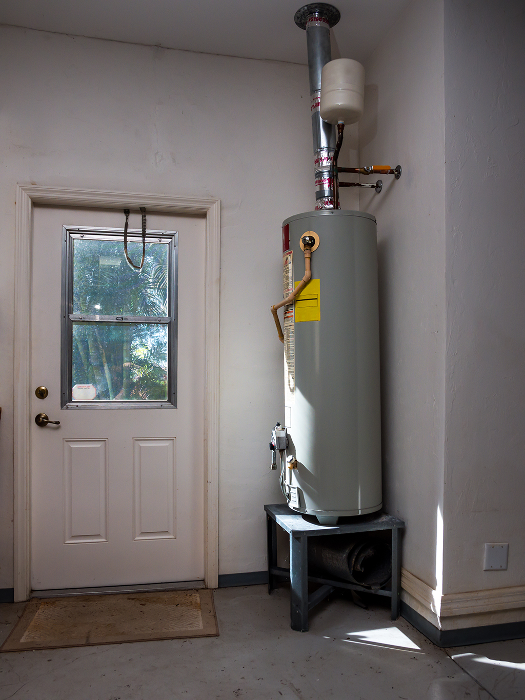 Top 3 Signs You Need Water Heater Repair | Cibolo, TX