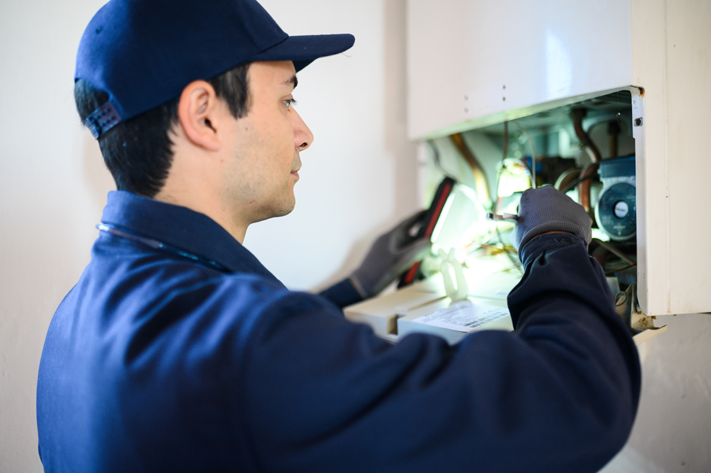 Tankless Water Heater Repair Services: 8 Telltale Signs You Need A Plumber | San Antonio, TX