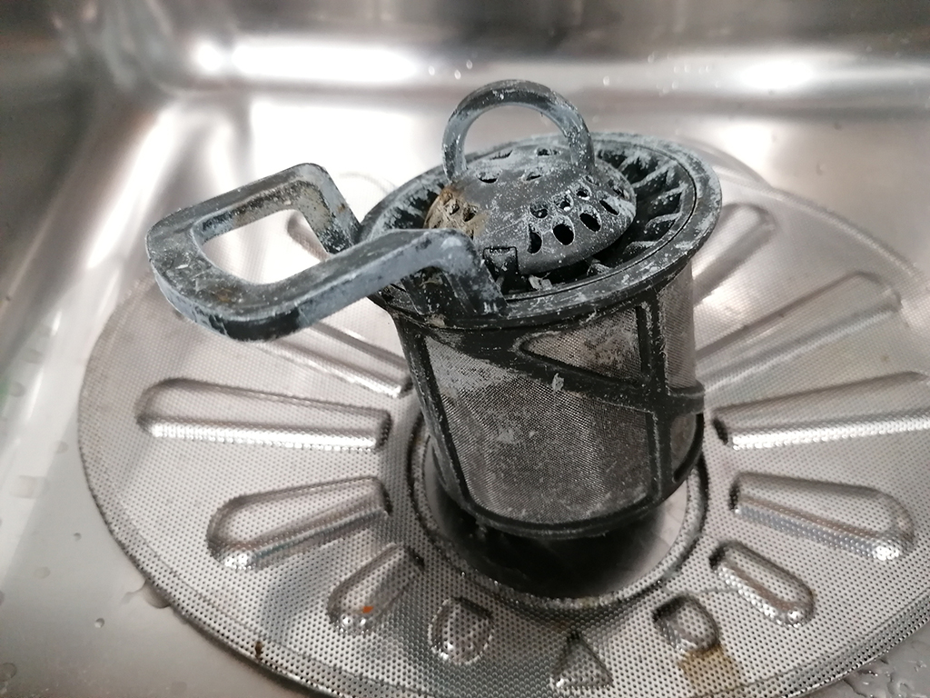 Signs And Causes Of Dishwasher Clogs That Your Plumbing Service Can Fix | San Antonio, TX