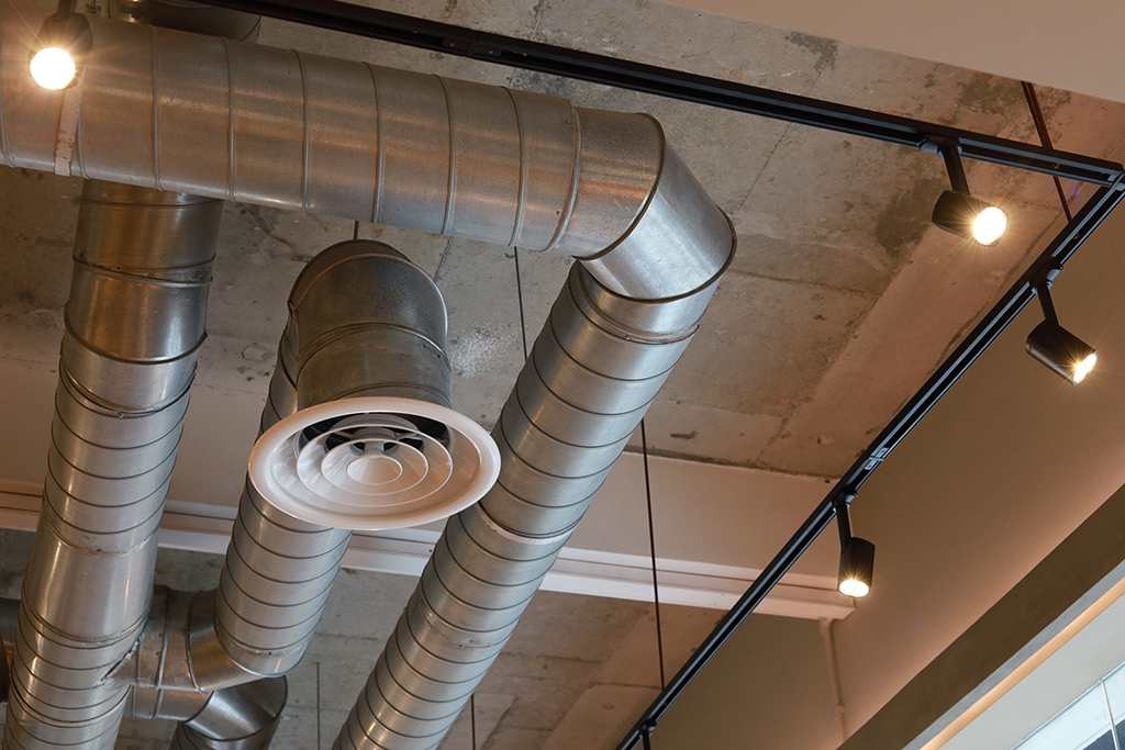 Averting Ductwork Layout Issues With An Air Conditioner Repair Professional | San Antonio, TX