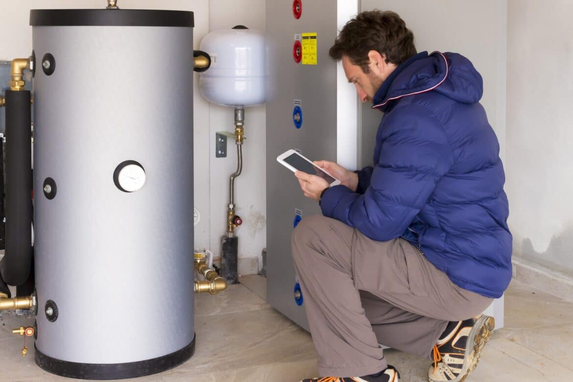 Best Plumbers for Heat Pump Water Heater Systems