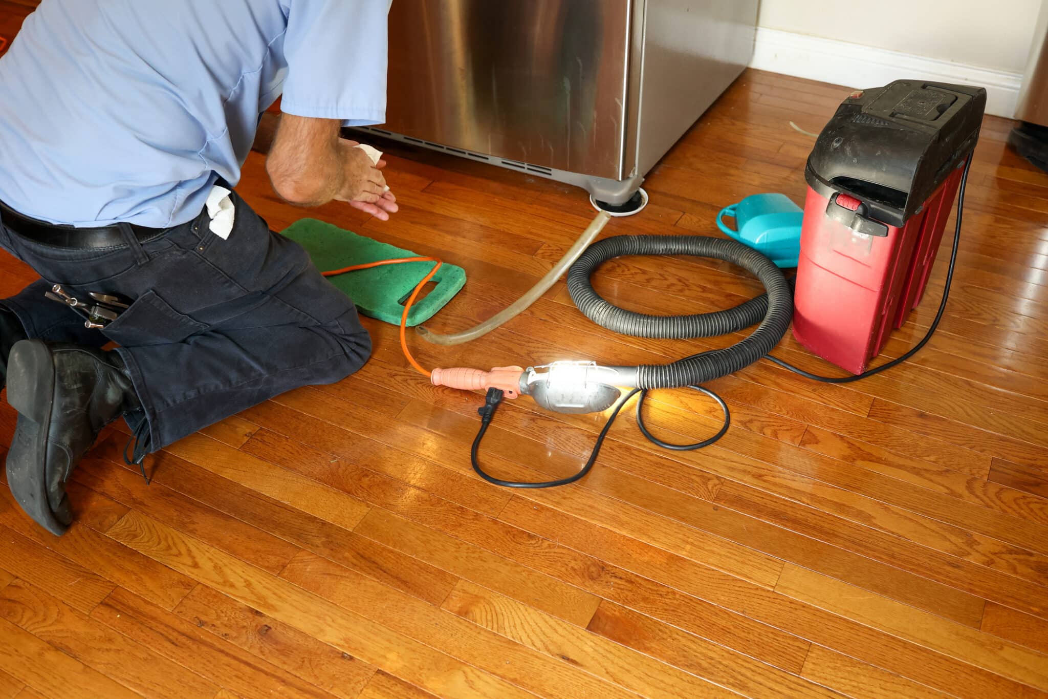 Leaking refrigerator repair and refrigerato water hookup options